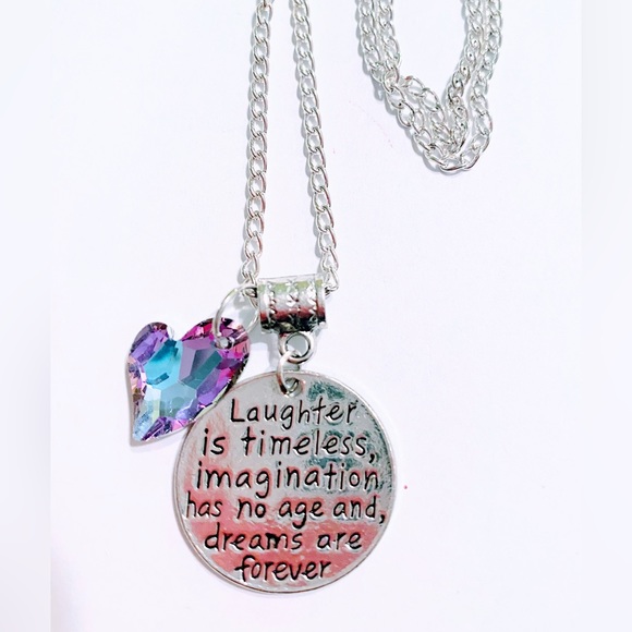 Laughter inspirational quote pendant necklace with crystal heart - Picture 3 of 4